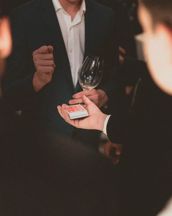 Aaron El Mago · Magia y mentalismo